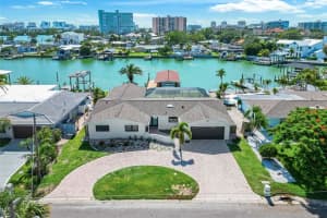 74 Windward Is, CLEARWATER BEACH
