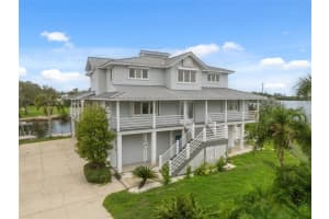 1906 Gulfview Dr, HOLIDAY