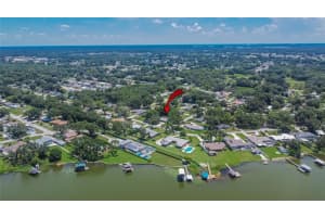 5605 Driftwood Dr, LAKELAND