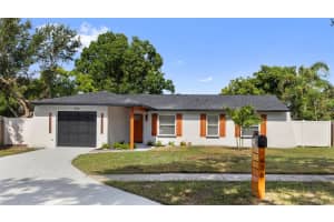 436 Bonnie View Dr, VALRICO