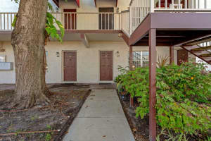 9209 Tudor Dr #c104, TAMPA