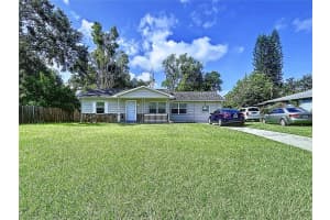 1271 Nicholson St, CLEARWATER