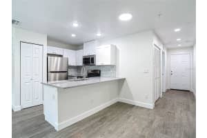 326 S Grosse Ave S #6, TARPON SPRINGS