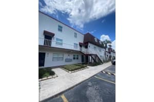 9013 Tudor Dr #g105, TAMPA