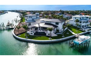 491 Laguna Dr, TIERRA VERDE