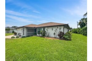 12 Charleston Cir, ENGLEWOOD