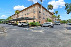 6100 Gulfport Blvd S #111, GULFPORT