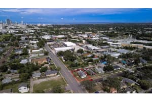 2560 5th Ave S, ST PETERSBURG