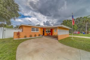 9664 Groveland St, SEMINOLE