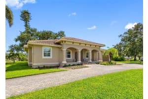 926 Cordova Blvd Ne, ST PETERSBURG