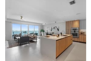 1020 Sunset Point Rd #605, CLEARWATER