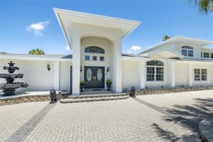 291 2nd St W, TIERRA VERDE