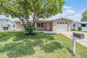 9330 Saint Regis Ln, PORT RICHEY
