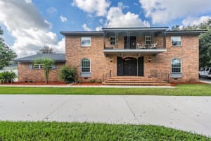 811 Fairlington Dr, LAKELAND