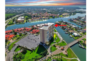 4900 Brittany Dr S #1702, ST PETERSBURG