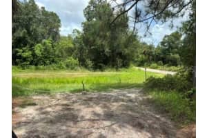 1135 Moncrief Blk 50 Ave, NORTH PORT