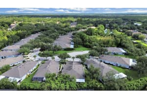 6077 Sandhill Ridge Dr, LITHIA 6077 Sandhill Ridge Dr, LITHIA