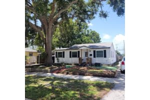 423 61st Ave Ne, ST PETERSBURG