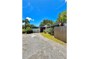 7990 42nd St N, PINELLAS PARK