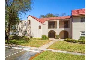 9700 Starkey Rd #322, SEMINOLE