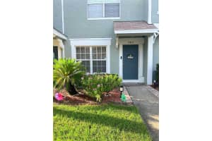 2435 Lake Woodberry Cir, BRANDON