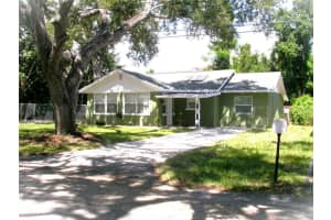 4939 Woodland Dr, ST PETERSBURG