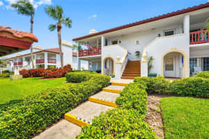10600 Village Dr #201, SEMINOLE