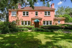 100 72nd St S, ST PETERSBURG 100 72nd St S, ST PETERSBURG