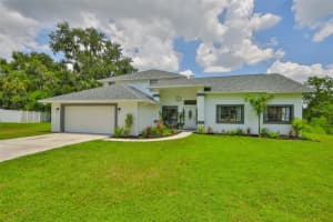 712 Sportsman Park Dr, SEFFNER