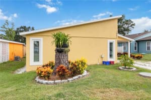 1842 Livingstone St, SARASOTA