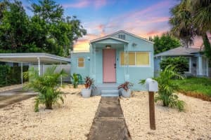 2482 15th Ave S, ST PETERSBURG