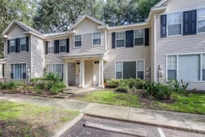 2228 Golden Oak Ln, VALRICO