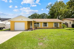 712 Gateway Ln, TAMPA