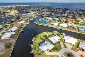 131 Casa Ln, PUNTA GORDA
