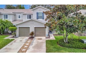 2928 Royal Tuscan Ln, VALRICO