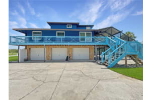 9903 Bay Dr, GIBSONTON