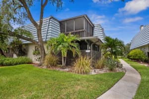 9444 Tradewinds Ave, SEMINOLE