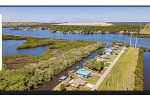 Bay Dr, GIBSONTON
