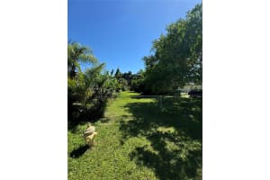3030 Karen Dr, NAPLES