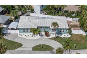 976 Narcissus Ave, CLEARWATER BEACH
