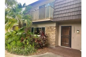 10605 Carrollbrook Way, TAMPA