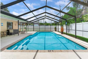 1374 Viewtop Dr, CLEARWATER