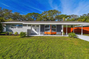2042 Craft Ln, SARASOTA