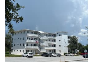 8055 112th St #104, SEMINOLE