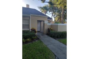 8395 Meadowbrook Dr #5, SEMINOLE