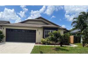 1442 Tiverton Dr, BRANDON
