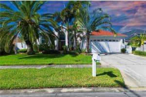530 Somerhill Dr Ne, ST PETERSBURG