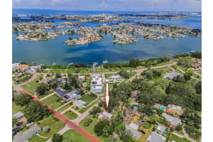 645 Villagrande Ave S, ST PETERSBURG