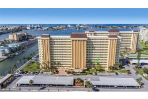4550 Cove Cir #207, ST PETERSBURG