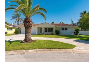 117 15th St St, BELLEAIR BEACH